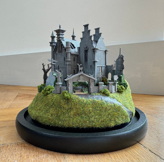 Model miniature Edward Scissorhands Castle in glass dome. Tim Burton